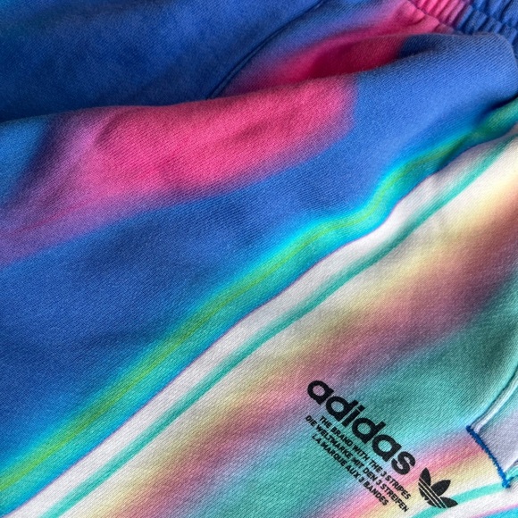 Men's hyperreal all over print Adidas sweatpants - Picture 7 of 7